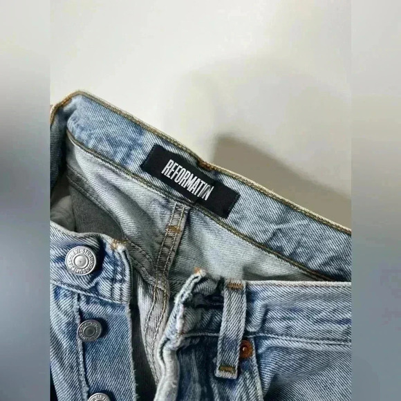 Reformation x Levis Repurposed Distressed Jeans Size 24 - Picture 2 of 8